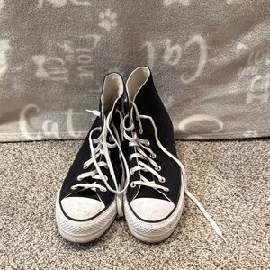US Women's 8.5 Platform Black Converse